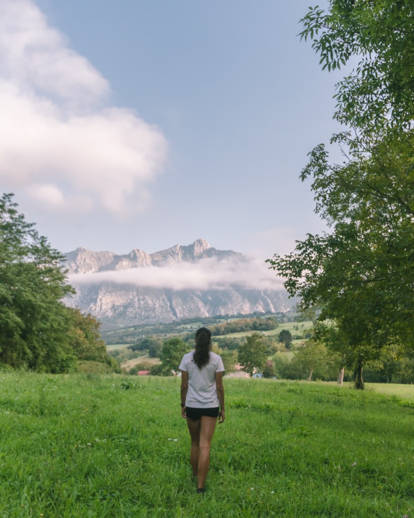 Paula en el mirador del Picu Urriellu