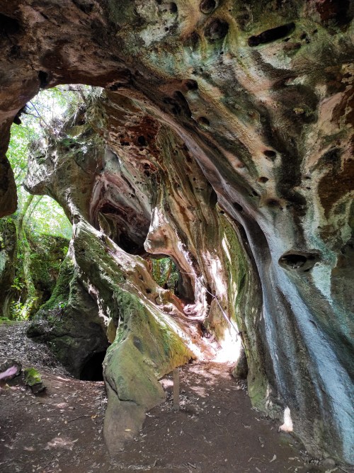 Interior de las Cuevas de Andía